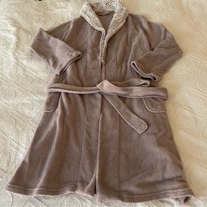 Lavender Fluffy Bath Robe - Sz L/XL